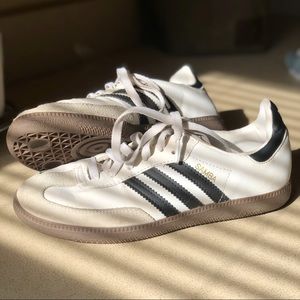White Adidas Sambas